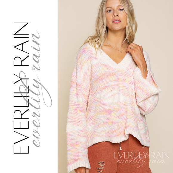 LAST ONE! Super Soft Pink & Cream Marble Sweater - Picture 10 of 15